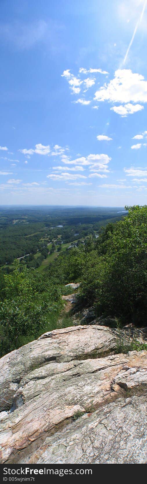 This shot was taken from one of the side viewing sopts on Sunrise Mtn in Branchville, NJ. This shot was taken from one of the side viewing sopts on Sunrise Mtn in Branchville, NJ.