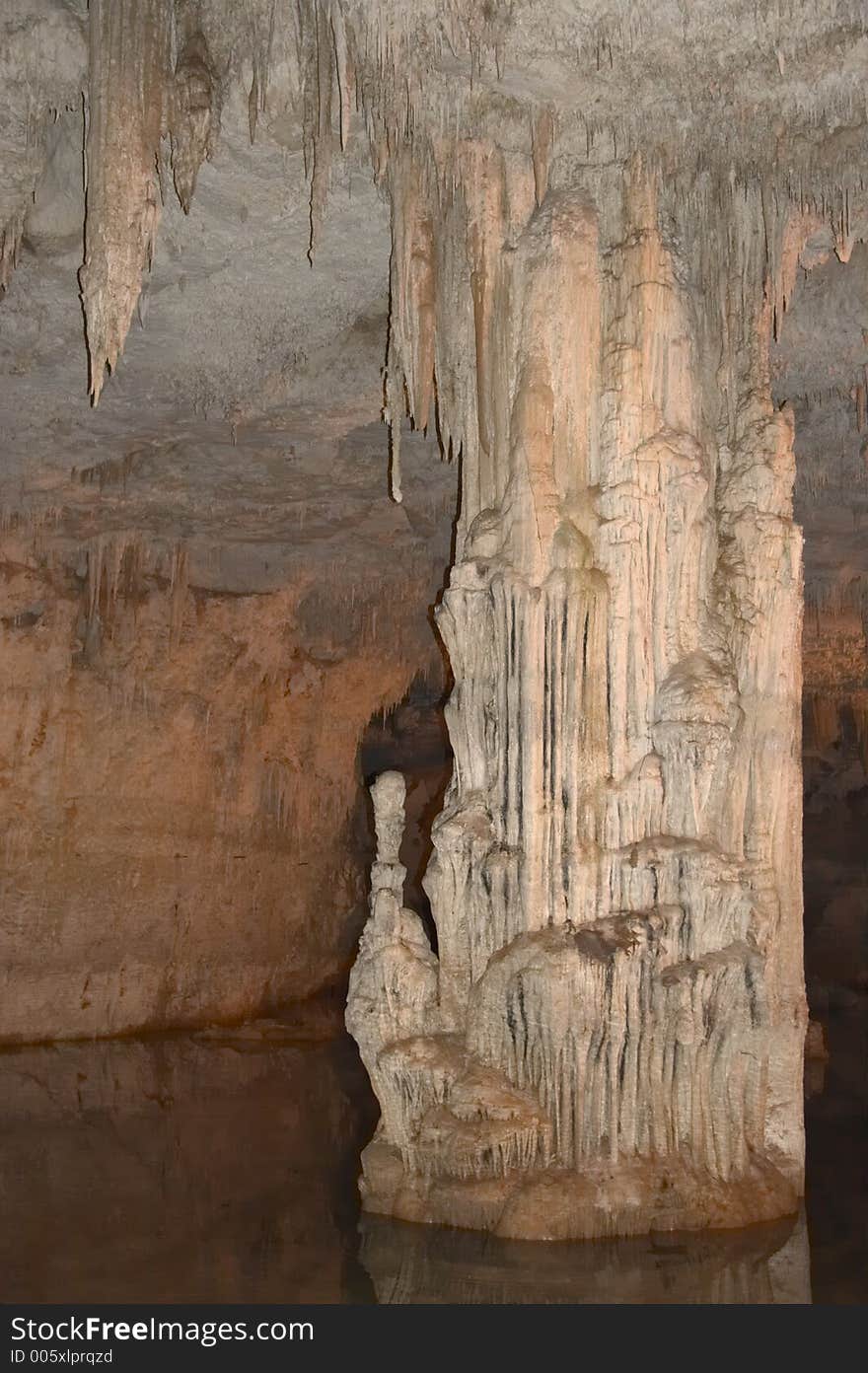 Nettuno cave