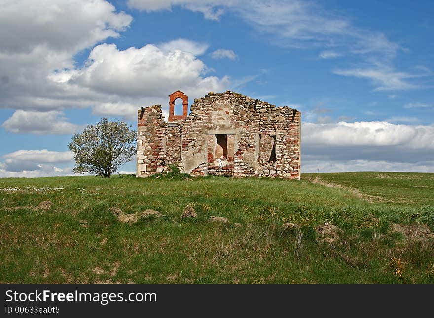 Brick house in Tuscany