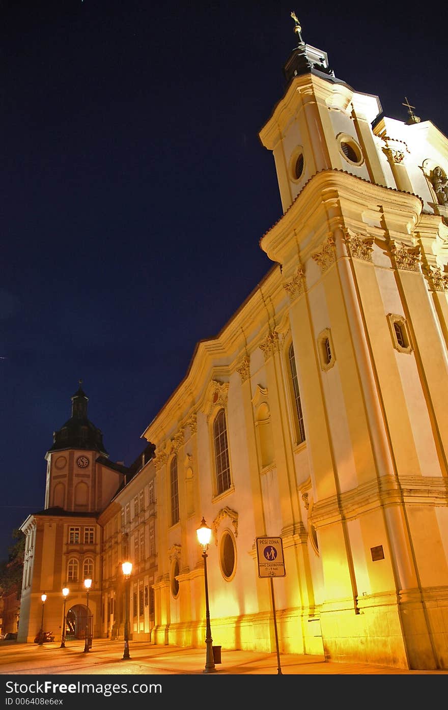 Visit downtown plzen and have a romantic honeymoon. Visit downtown plzen and have a romantic honeymoon