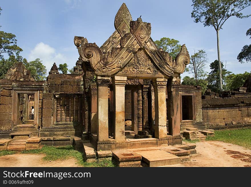 Entrance to Banteay Seri. Entrance to Banteay Seri