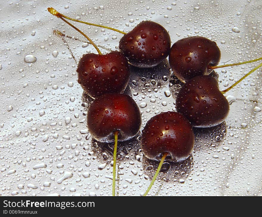 Three pares of cherries