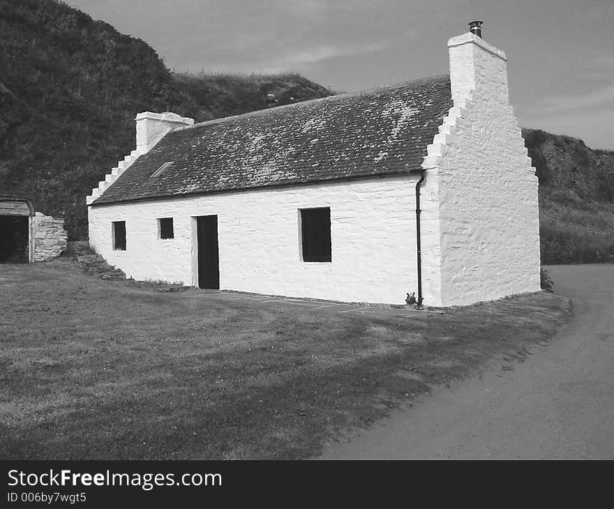 Old Fishermans Cottage - black