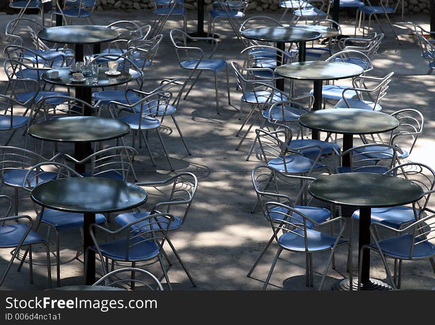 Empty garden cafeteria