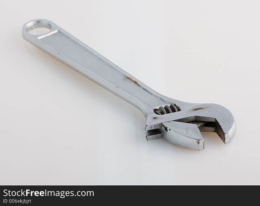 Wrench tool