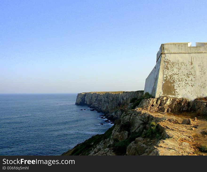 Fort of sagres in the place more ocidente of the european continent. here the D.henrique Infant constructed its school of navigation to form the portuguese navigators of the maritime discoveries of century xv