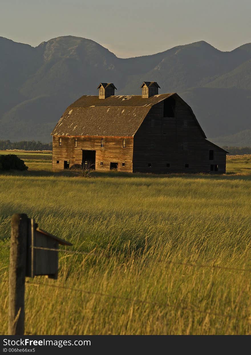 Evening Sun on Barn