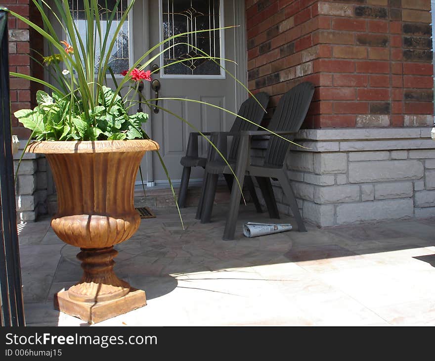 A place to sit, to read the newspaper. A place to sit, to read the newspaper.