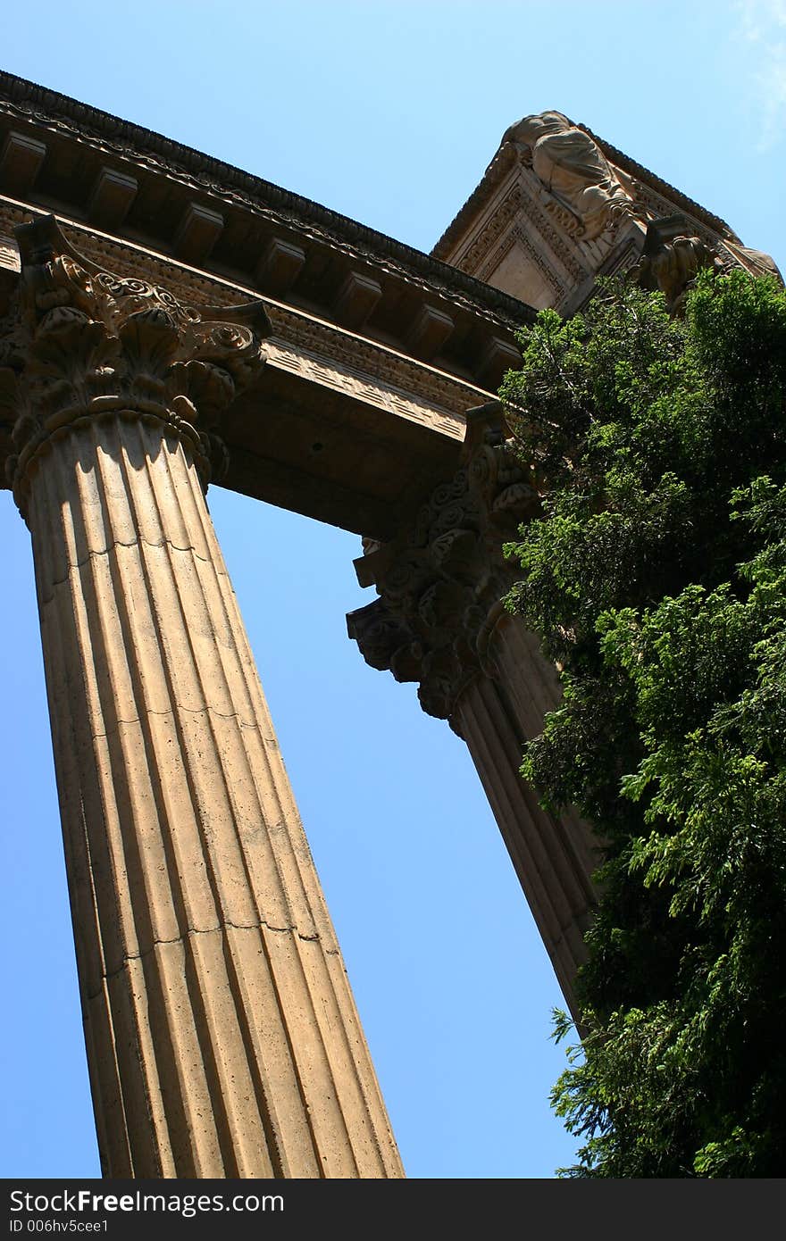 San Fransisco pillars