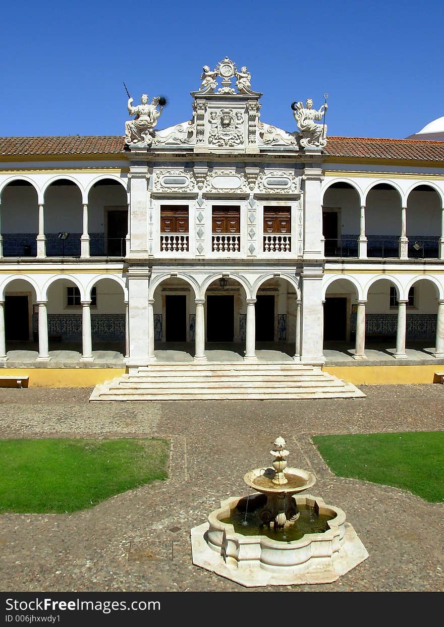 The University of Évora was the second university to be established in Portugal. After the foundation of the University of Coimbra, in 1537, a solemn inauguration elapsed in day 1 of November of 1559. Cardinal D. Enrique started for establishing the College of the Espirito Santo( image), trusting it it then recently established Company of Jesus. The University of Évora was the second university to be established in Portugal. After the foundation of the University of Coimbra, in 1537, a solemn inauguration elapsed in day 1 of November of 1559. Cardinal D. Enrique started for establishing the College of the Espirito Santo( image), trusting it it then recently established Company of Jesus