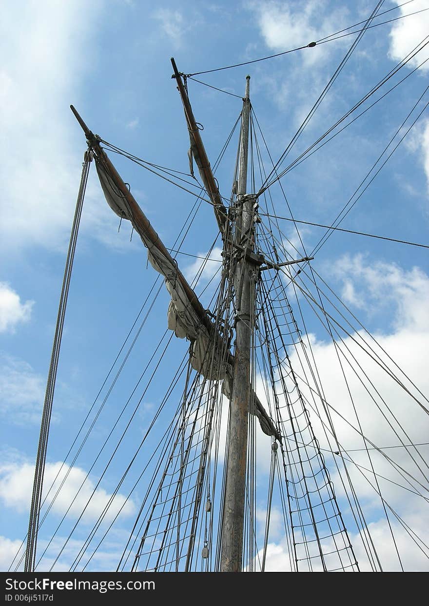 Mast and rigging of sailing ship