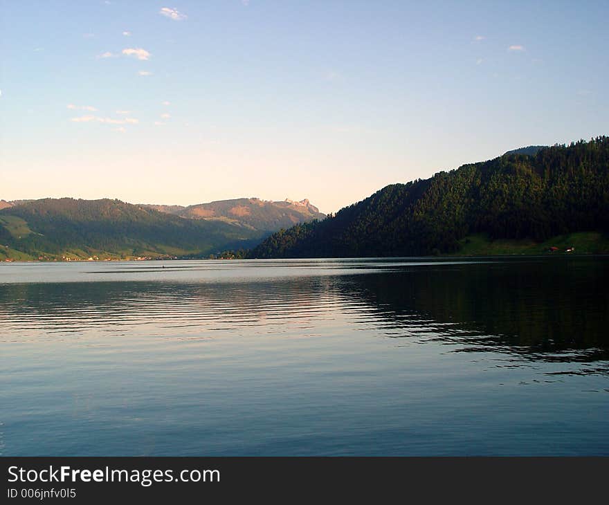 A Picture showing off the Alaskan beauty with a variety of nature.