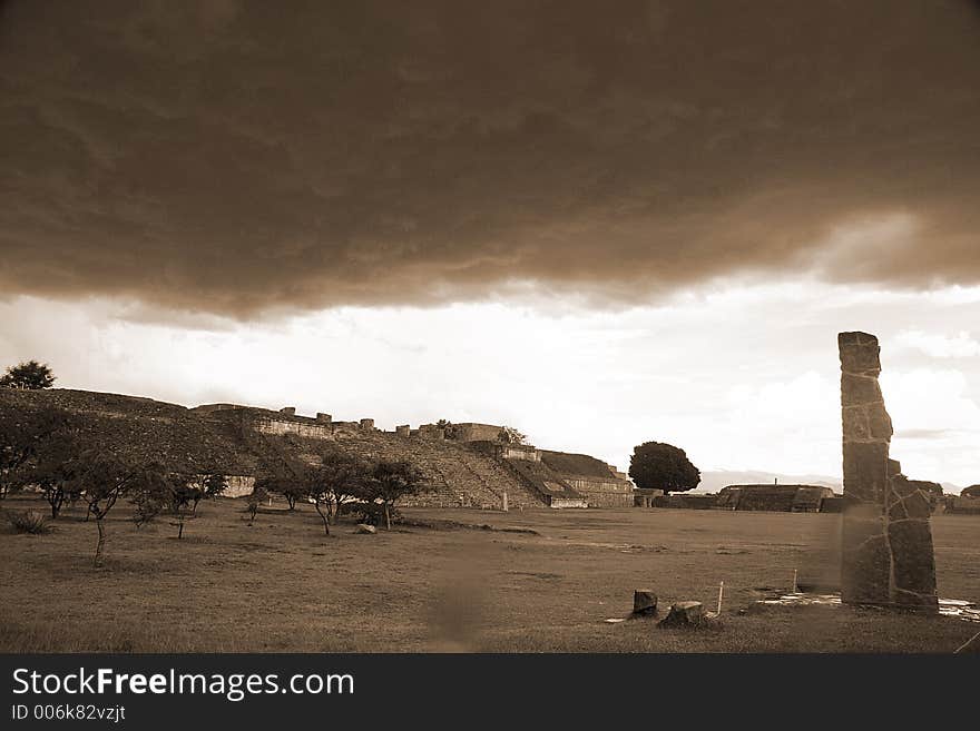 Monte Alban (sepia)