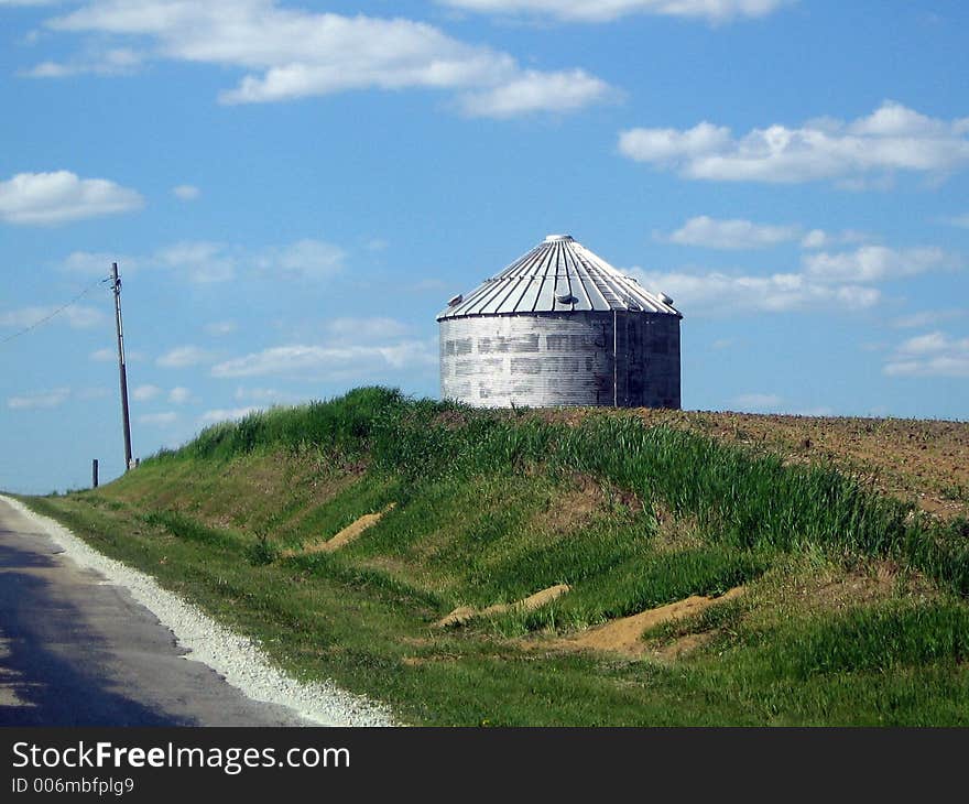 A country road outside of historic border town, Momence, IL.