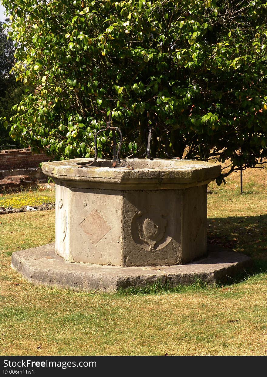 Octagonal Tudor well