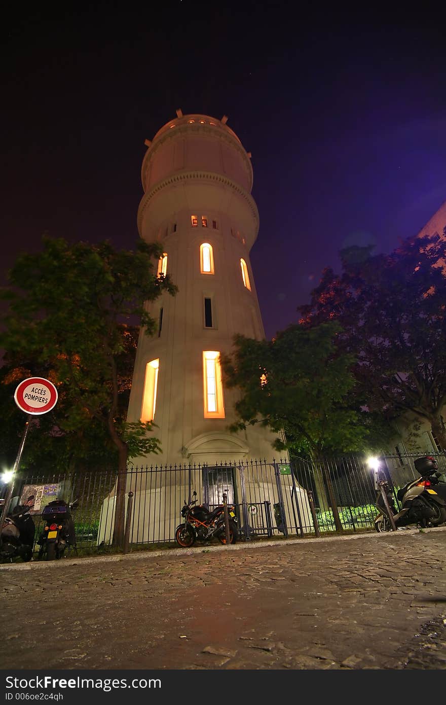 Montmartre water tower