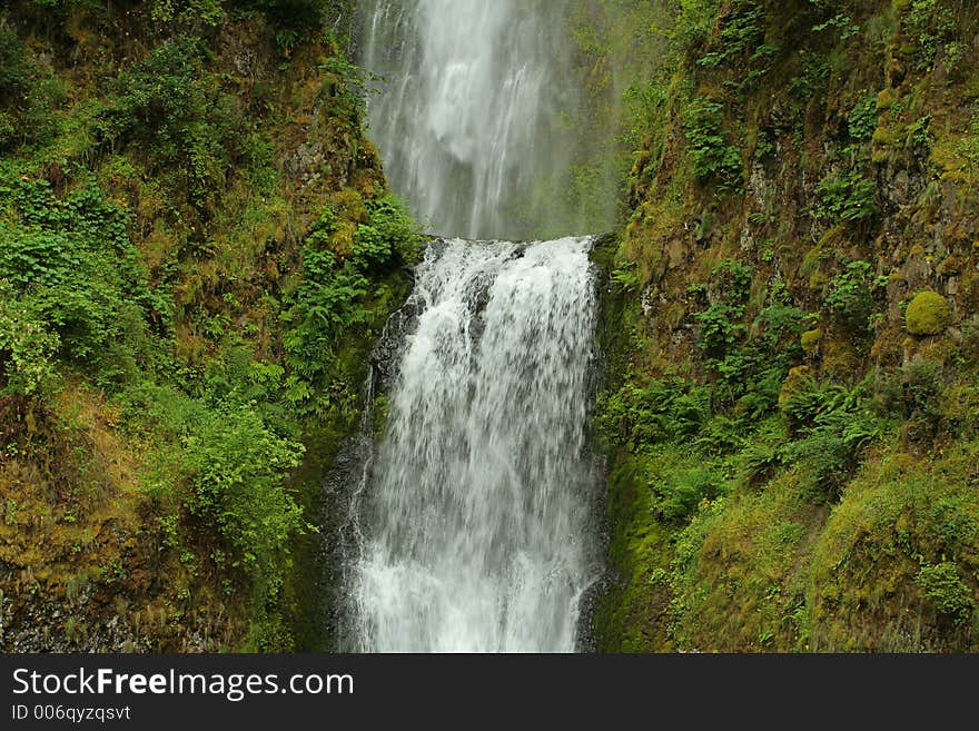 Multnomah Falls, Columbia Gorge, Oregon. Multnomah Falls, Columbia Gorge, Oregon