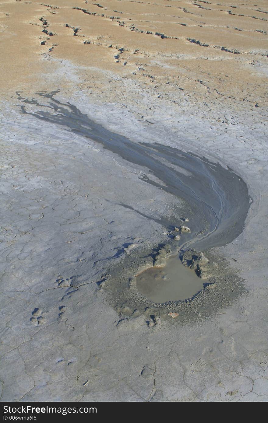 Muddy volcano comet shape I