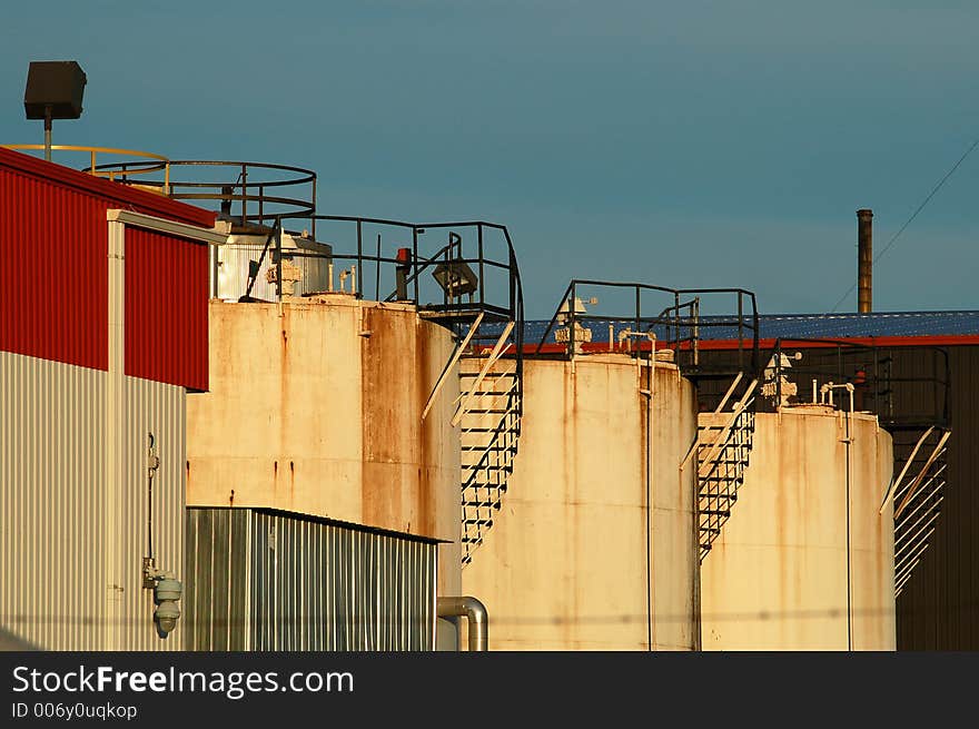 Oil tanks in Montreal 7