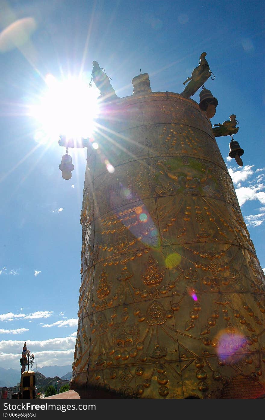 Golden Monument at Jokhang Monastery