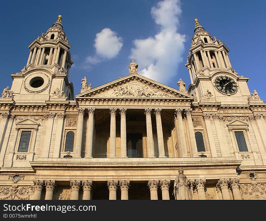 Historic London cathedral and famous tourist attraction. Historic London cathedral and famous tourist attraction.