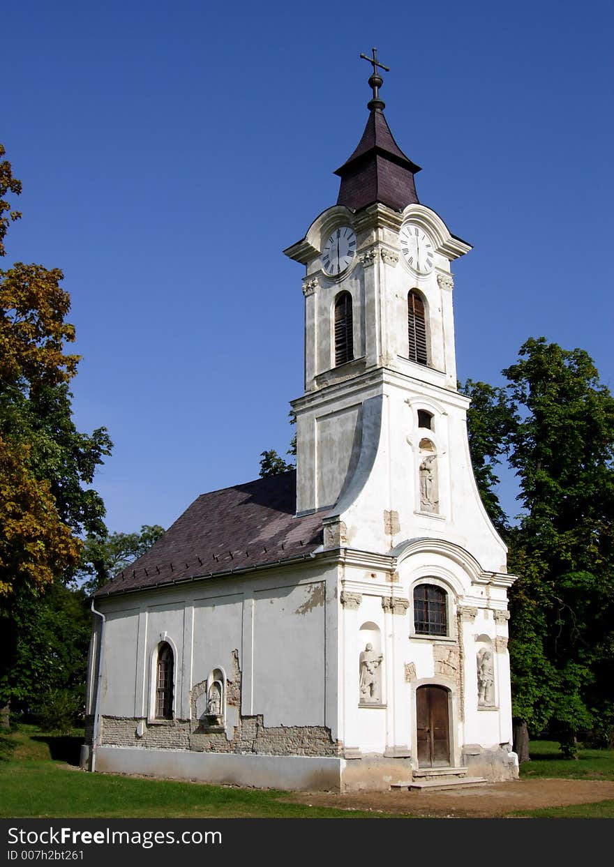 Lovasbereny Church