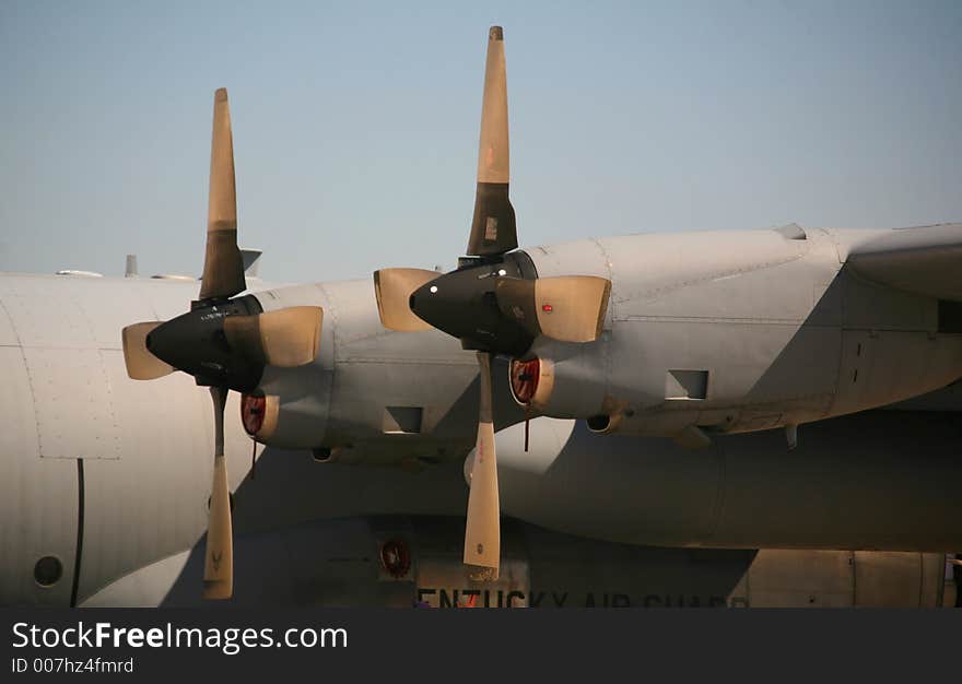 Military Aircraft Cargo Plane