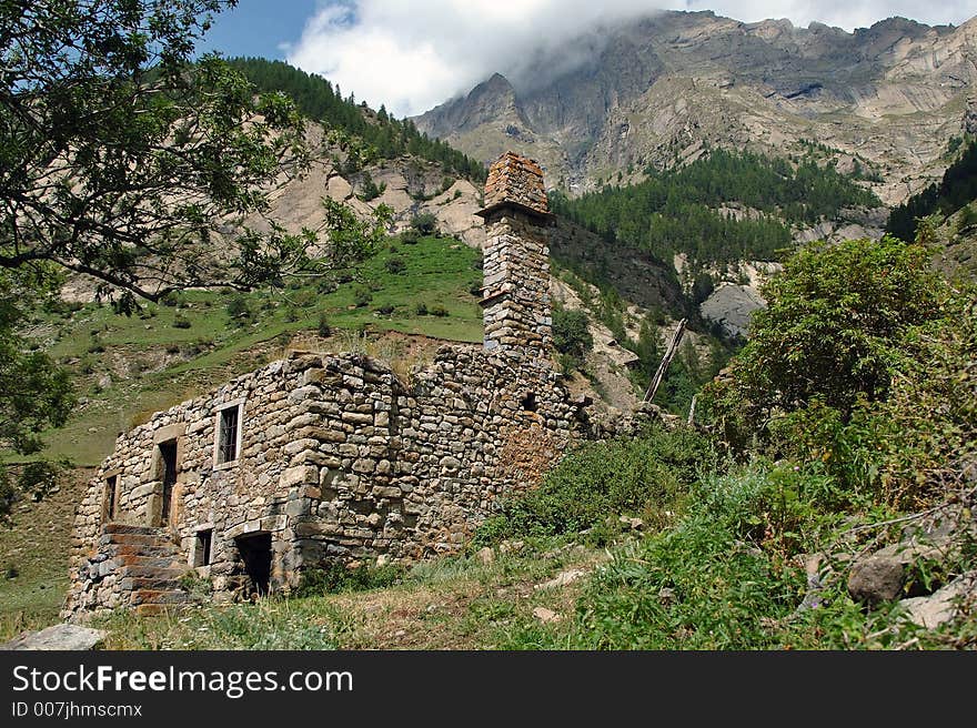 The national park of Ecrin (100000 ha.) is home to chamois, ibex, marmots… (Alpes-France). The national park of Ecrin (100000 ha.) is home to chamois, ibex, marmots… (Alpes-France).