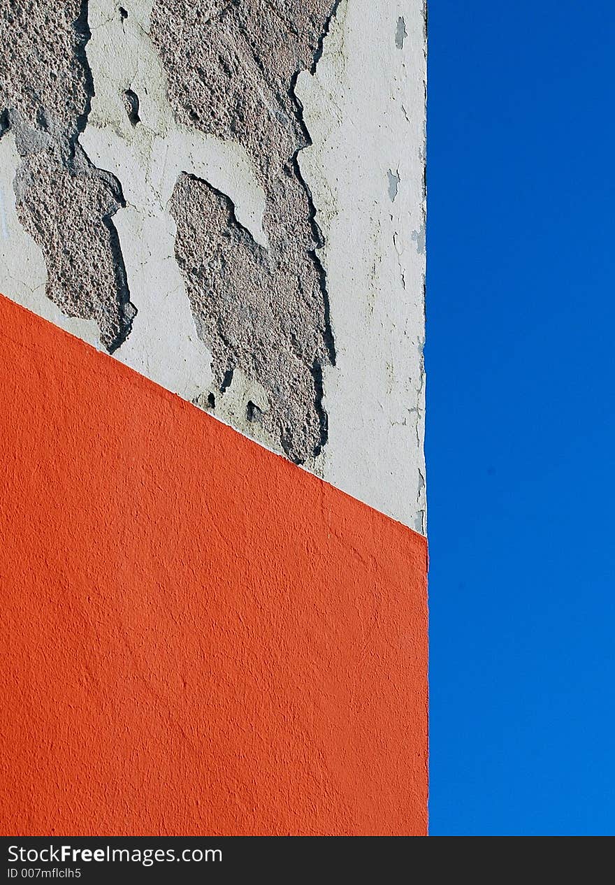 Wall in tree colors: sea facade