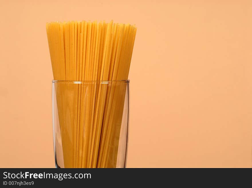 Spaghetti in clear glass