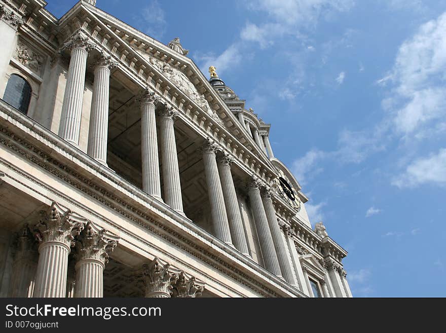 St Paul Cathedral  London, this image shows the main entrance. St Paul Cathedral  London, this image shows the main entrance