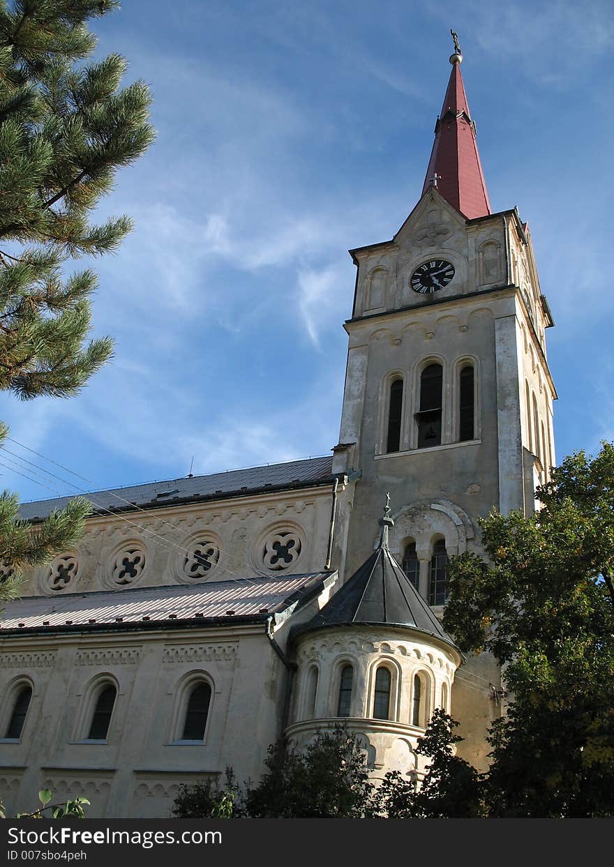 A church nad trees