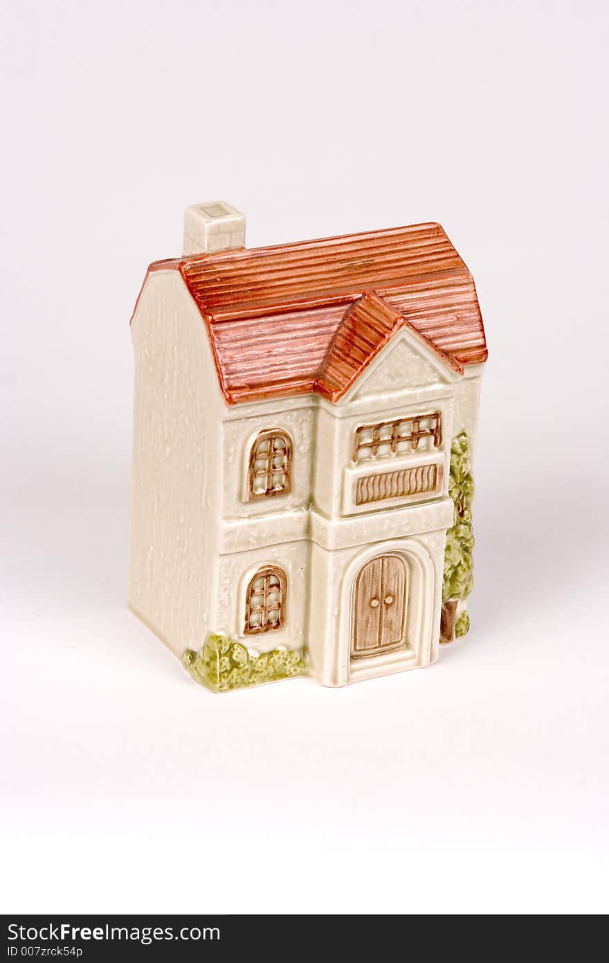 Isolated Ceramic House Piggy Bank_8136-1S