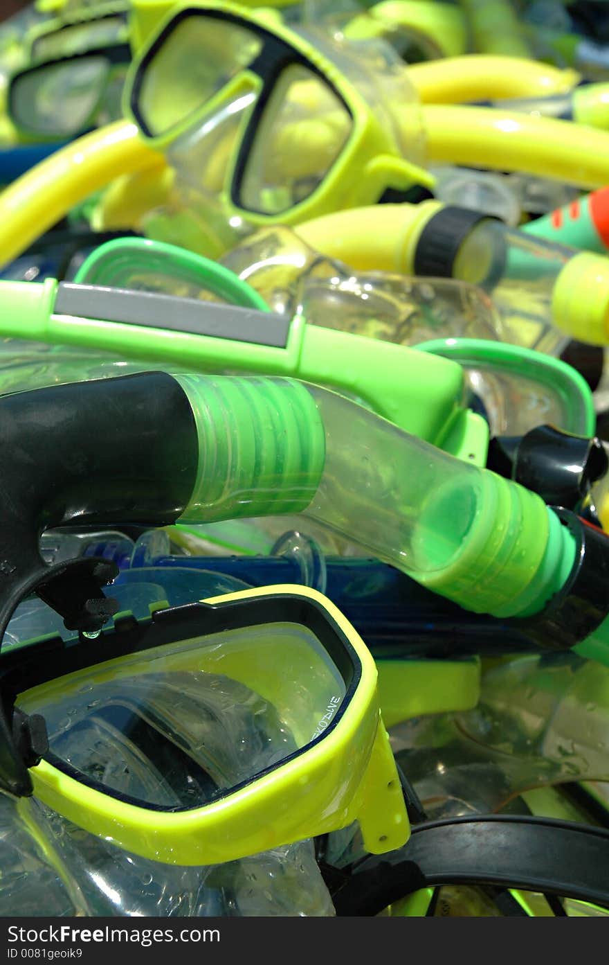 Diver masks and snorkels