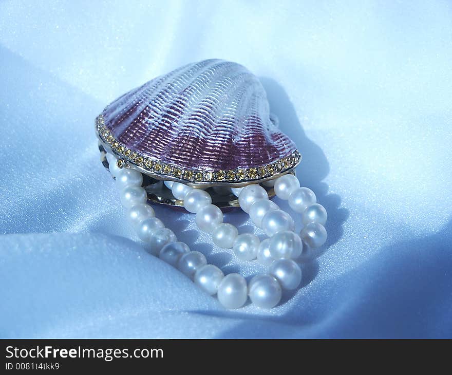 Shell and pearls