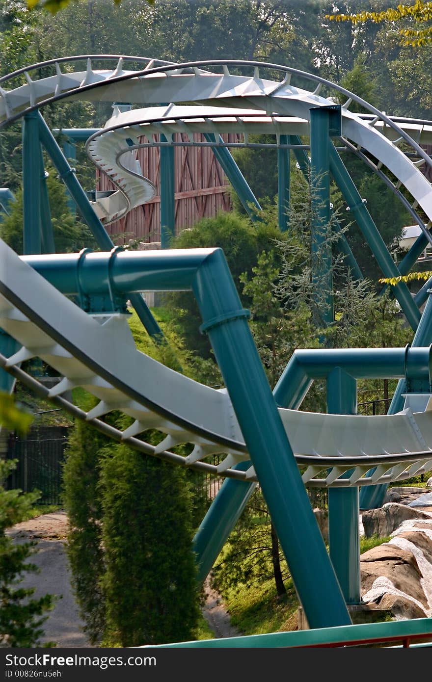 Construction of a rollercoaster track