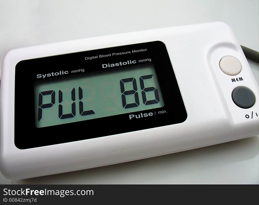 Digital blood preasure monitor