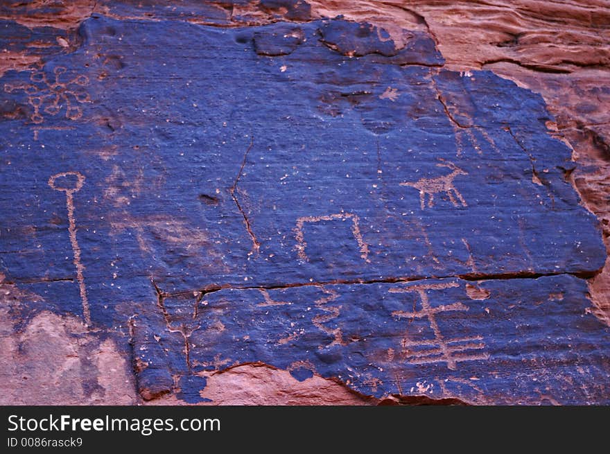 Petroglyphs on canyon wall - Valley of Fire SP Nevada