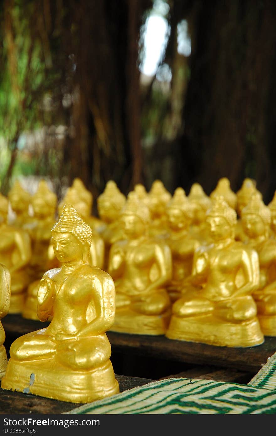 Gold Buddha Army