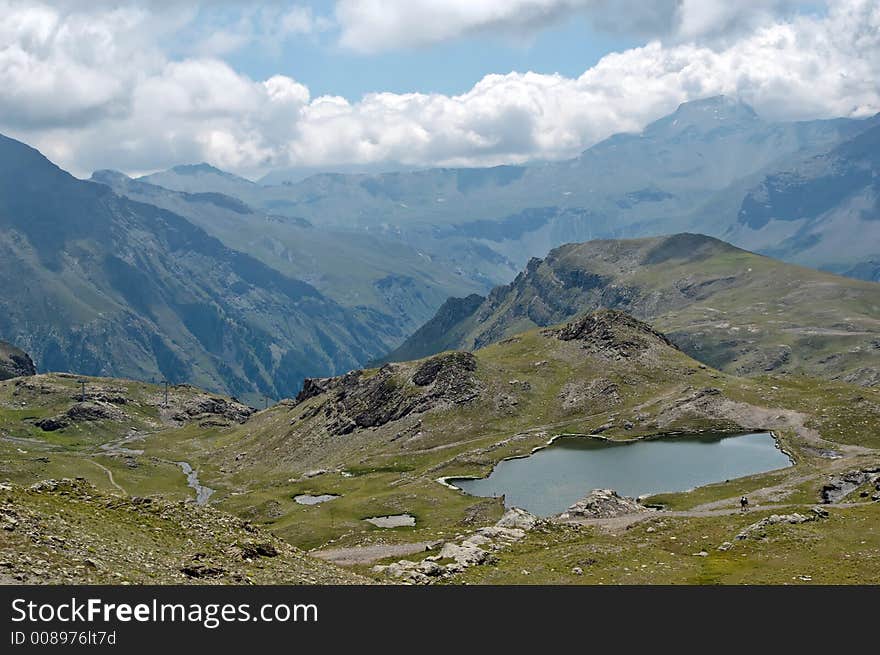 Lac des Estaris in the massif des Écrins