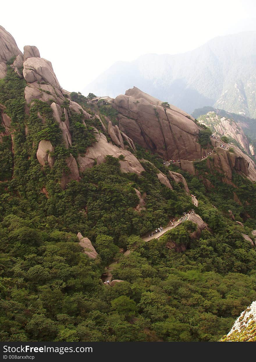 The scenery of Huangshan in China and it is beautifual place.