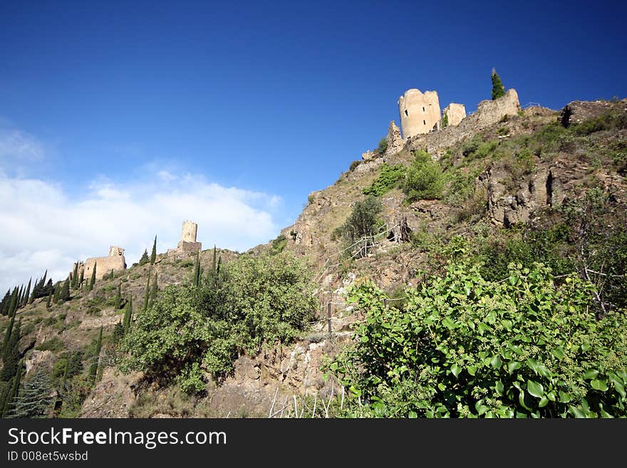 Three castles on a crest