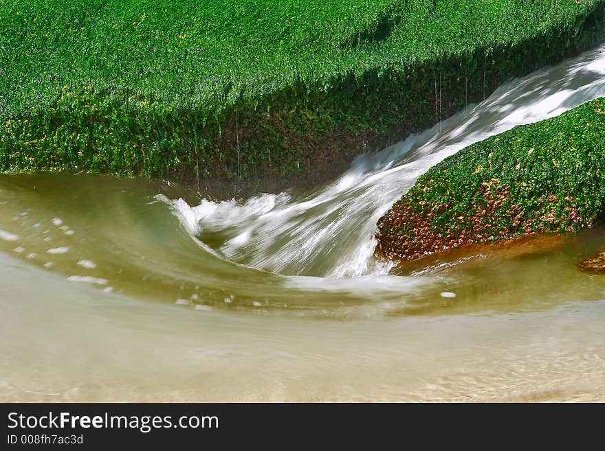 The water of the oceans and his movement. The water of the oceans and his movement