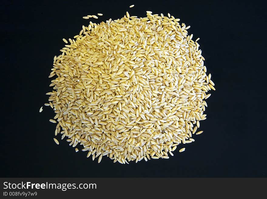 A bunch of oats seeds in a closeup