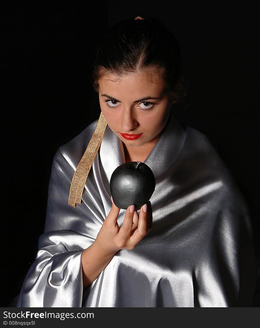 The girl with the gray apple. The girl with the gray apple