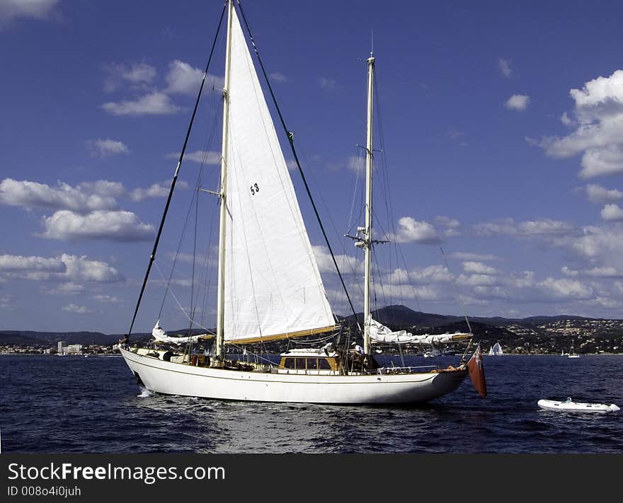 Classic sailing yacht Tamory pottering along