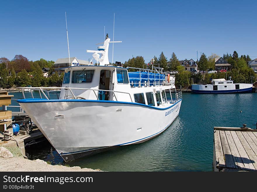 Tobermory boat