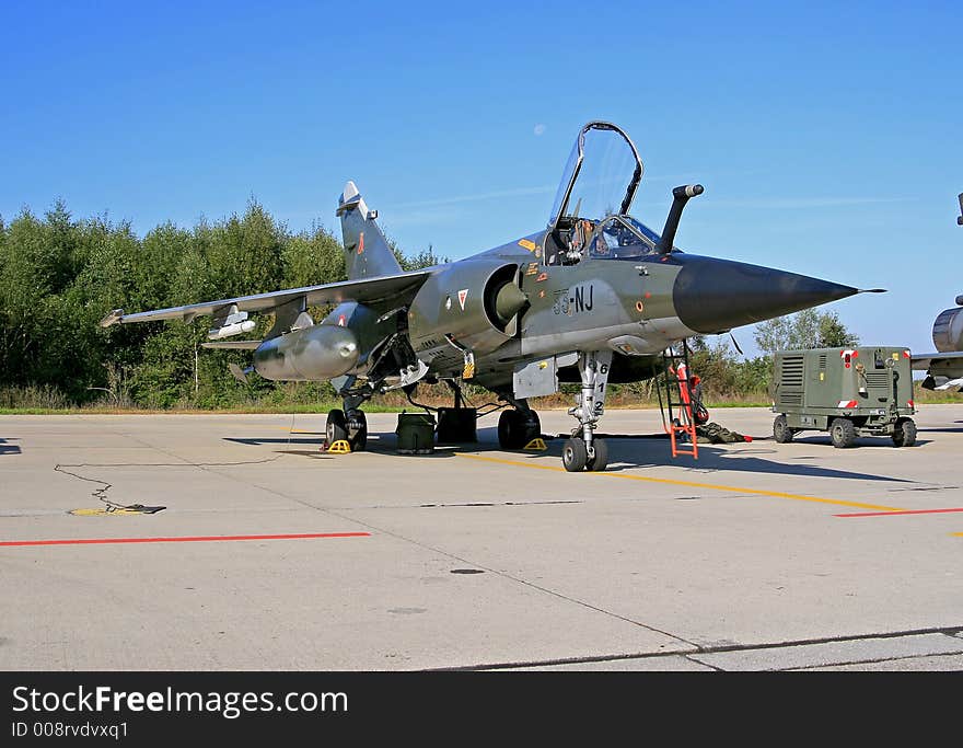 Franch Mirage F-1CR from Colmar Meyenheim (France). Waiting for mission in TLP (Tactical Leadership programme) course 5 September 2006 at Florennes AFB Belgium. Franch Mirage F-1CR from Colmar Meyenheim (France). Waiting for mission in TLP (Tactical Leadership programme) course 5 September 2006 at Florennes AFB Belgium