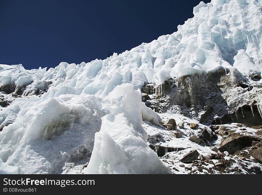 High glacier in the Cordilleras mountain