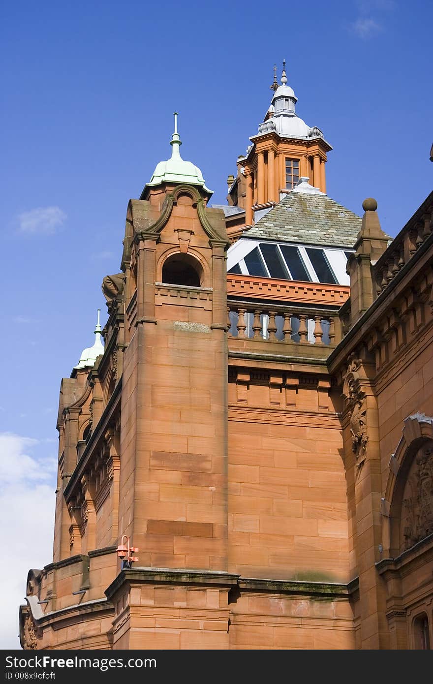 The red sandstone towers of Glasgow Art Galleries